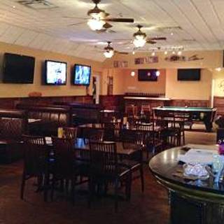 Popei's Clam Bar - Sayville