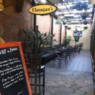 Flanagan's Harp and Fiddle