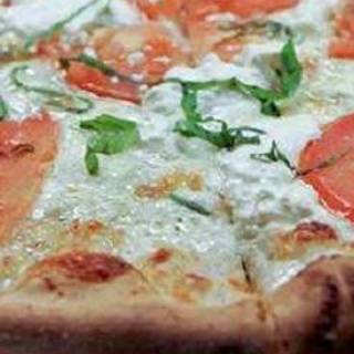 La Villa Bistro and Pizzeria