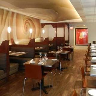 Best Restaurants In Princeton Opentable La Mezzaluna