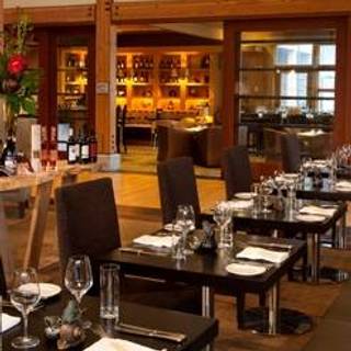 Copperleaf Restaurant at Cedarbrook Lodge