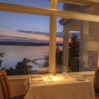 Spruce Point Inn - 88 Restaurant