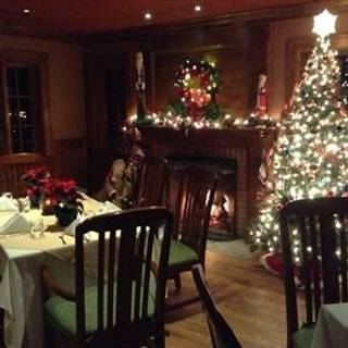 The Manor Tavern
