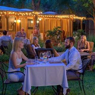 34 Restaurants Near Phoenix Sky Harbor International Airport Opentable Quiessence At The Farm South Mountain