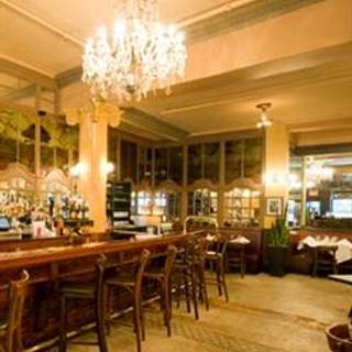 Cafe Un Deux Trois