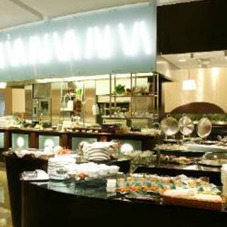 Super Buffet Glass Court - Keio Plaza Hotel