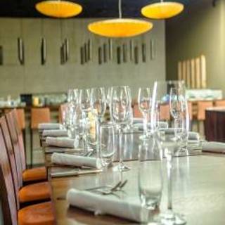 NOOHN Bar-Lounge-Restaurant