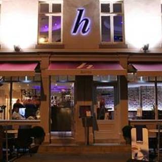 Harry's Lounge