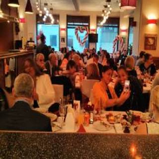 Reyna Restaurant