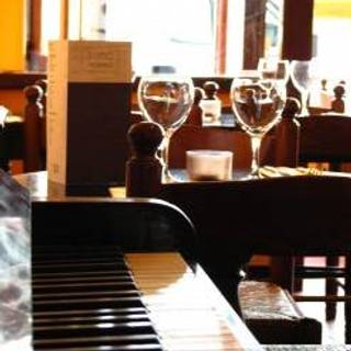 Tomo pizzeria and restaurant
