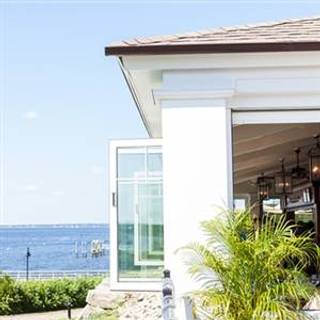 Boat House Waterfront Dining
