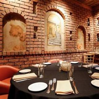 Arooji's Wine Room - Ballantyne