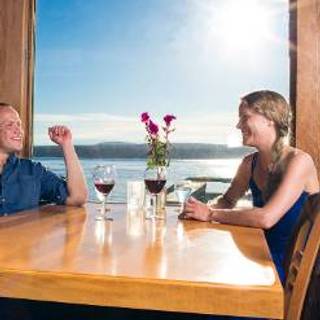 Oceanfront Dining - April Point Resort & Spa