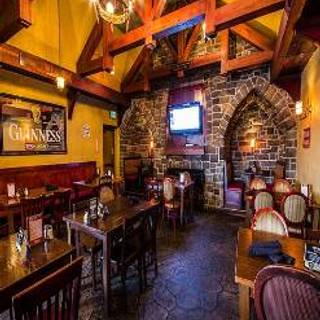 80 Restaurants Near Michigan State University Opentable Claddagh Irish Pub Eastwood Towne Center
