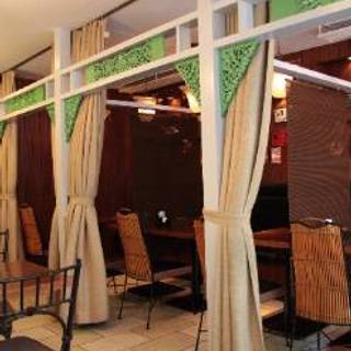 Eat Phak Tay - Permanently Closed