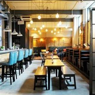 Sam's Brasserie & Bar