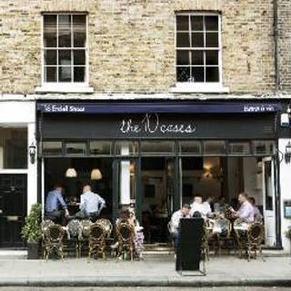 The 10 Cases - Bistrot à Vin