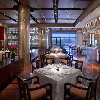 Manhattan Grill - Grand Hyatt Dubai