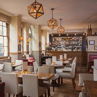 The Alfred Tennyson (fka The Pantechnicon Public House and Dining Room)