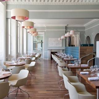 Elliot's Restaurant