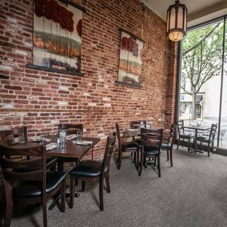 JoJo's Restaurant & Tap House