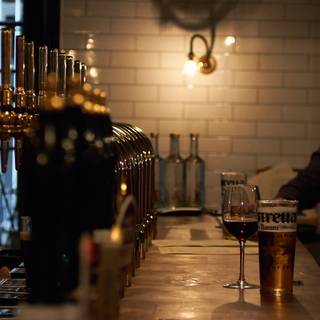 Salusbury Pub