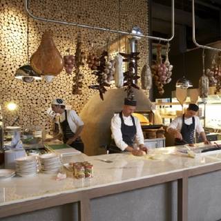 Zizzi - West End St. Giles