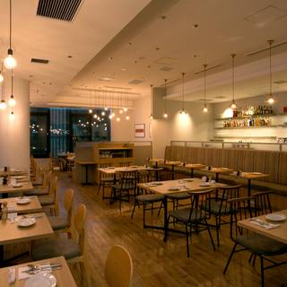 サラベス 東京店