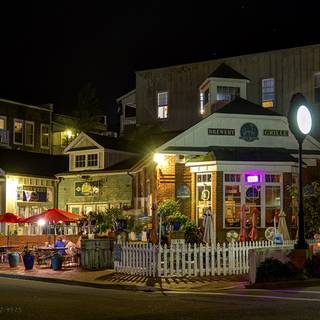 Full Moon Cafe and Lost Colony Brewery