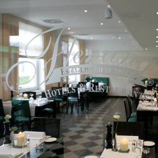 Fleming's Brasserie & Wine Bar im Fleming's Conference Hotel