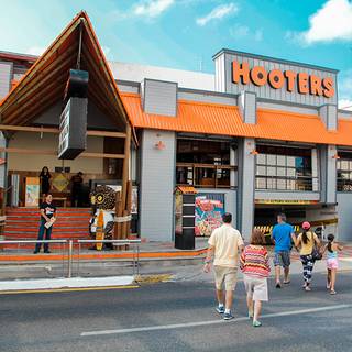 Hooters Cancún - Party Center