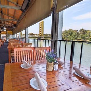 10 Restaurants Near Sleep Train Arena Opentable Rio City Café Sacramento