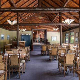 Deer Lodge – Mt. Fairview Dining Room