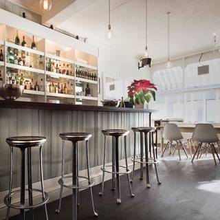Pelican Cafe & Bar