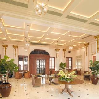 The Verandah - The Repulse Bay