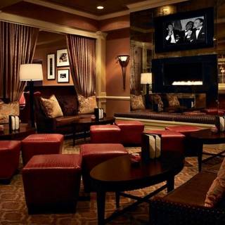 Piccolo Lounge