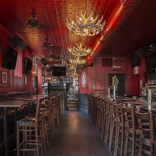 Houndstooth Saloon