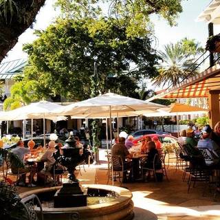 27 Restaurants Near Naples Pier Opentable Campiello Naples