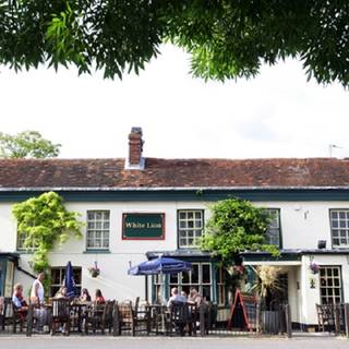 The White Lion - Yateley