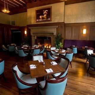 11 Restaurants Near Xcel Energy Center Opentable Herbie S On The Park
