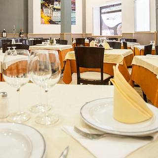 El Parque Restaurant