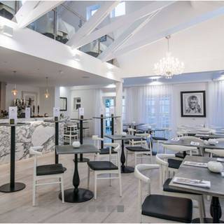 St. Villa Bar and Restaurant