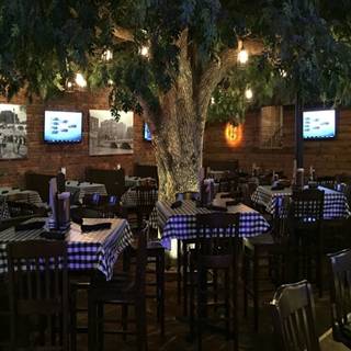 2 Best Restaurants In Cedar Falls Waterloo Opentable Le Oak