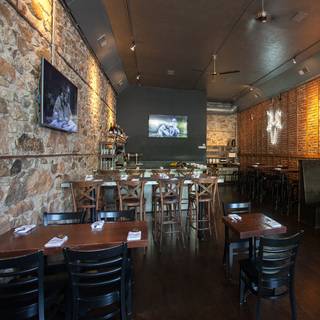 Cook Tavern & Pizzeria