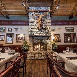 200 Restaurants In Loveland Oh Opentable Desha S American Tavern