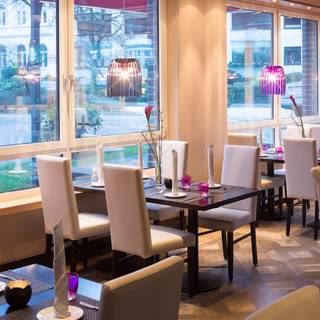 King George Bar & Restaurant im Crowne Plaza Hamburg
