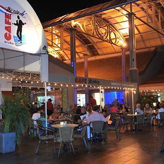 Cafe the Plaza