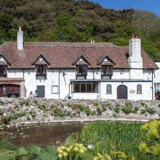 Lulworth Lodge