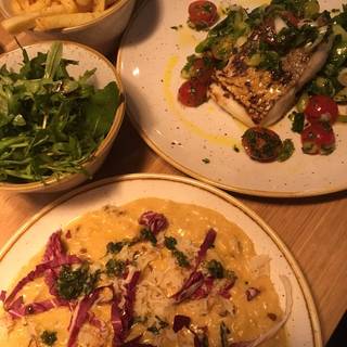 WALNUT café and dining