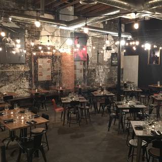 48 Restaurants Near Fisher Theatre Opentable Rock City Eatery